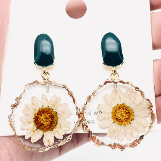 Eternal Flower Daisy Pressed Dried Flower Earrings